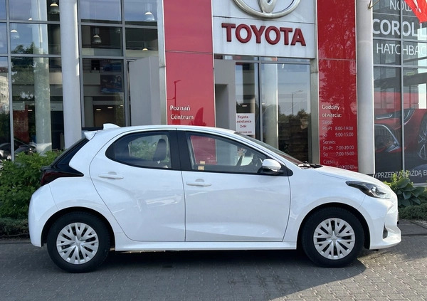 Toyota Yaris cena 84900 przebieg: 14000, rok produkcji 2023 z Poznań małe 106